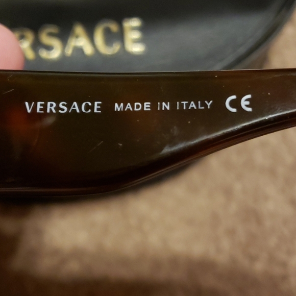 3 pair Versace sunglasses 🕶  with cases!! - Picture 4 of 13